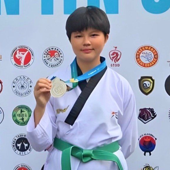 Foto mahasiswa prodi destinasi pariwisata poltekpar nhi bandung juara 2 poomsae