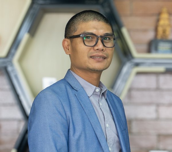 Foto dosen prodi destinasi pariwisata poltekpar nhi bandung bernama Nurdin Hidayah